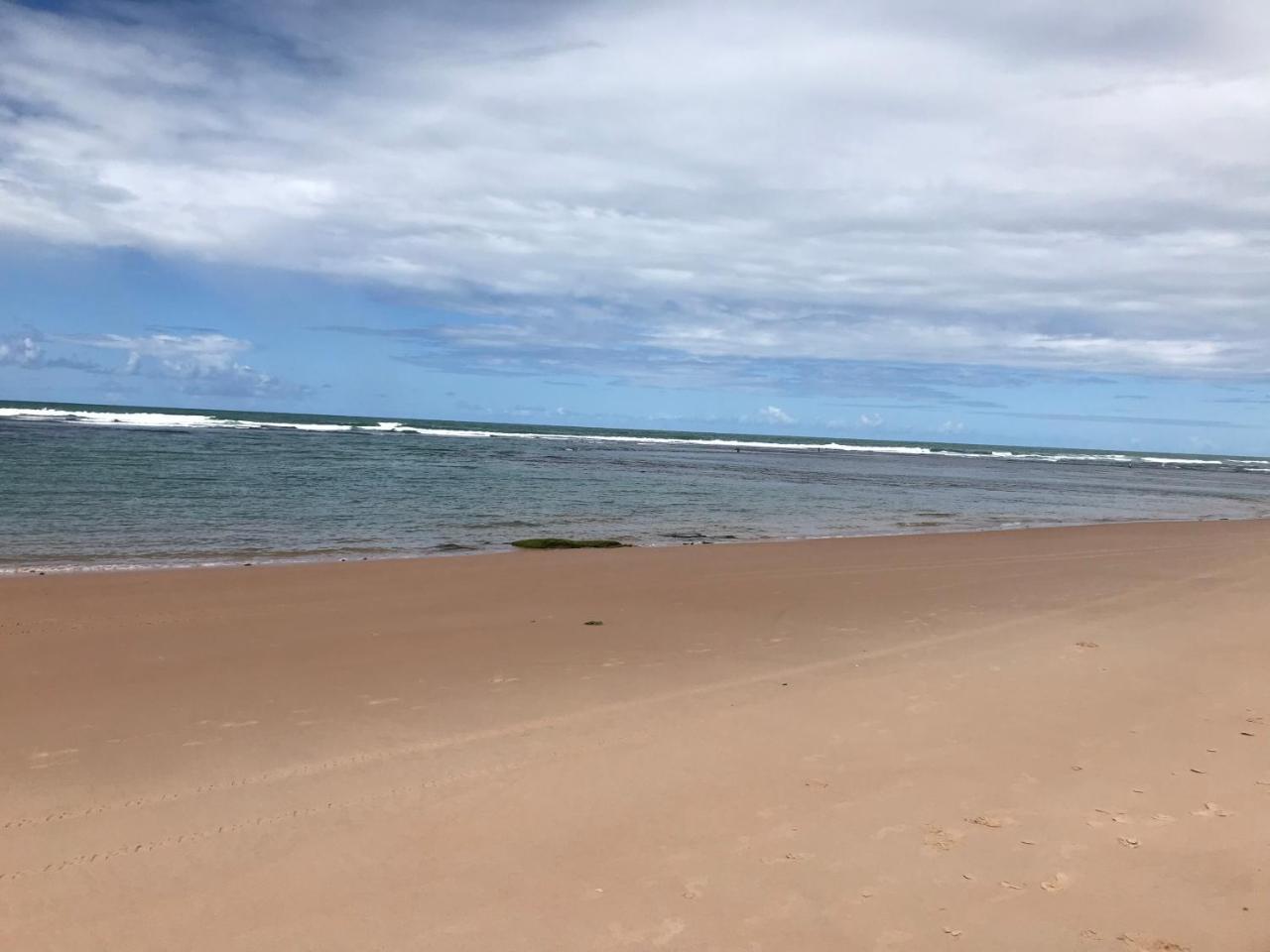 Flat Guarajuba Beira Da Praia Pe Na Areia Exterior foto