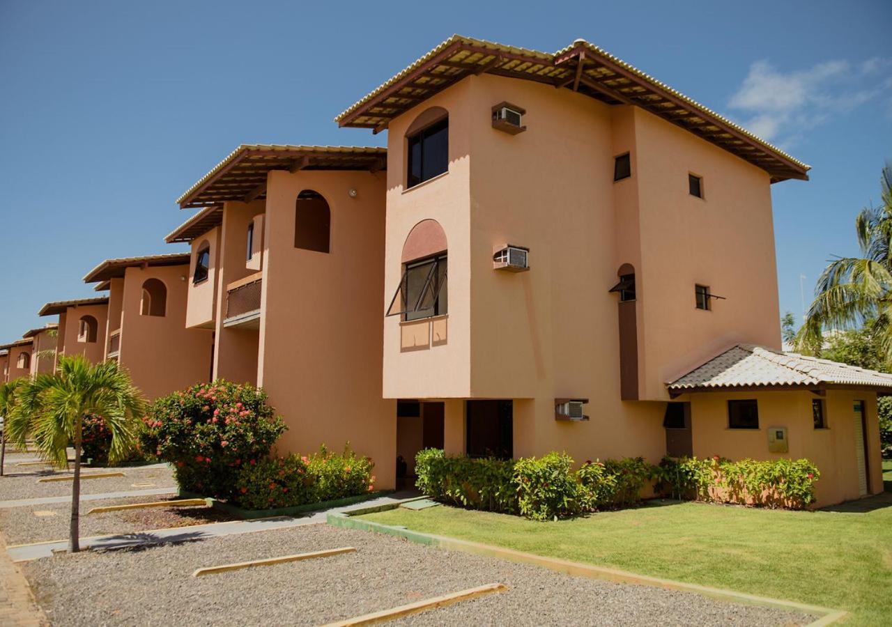 Flat Guarajuba Beira Da Praia Pe Na Areia Exterior foto